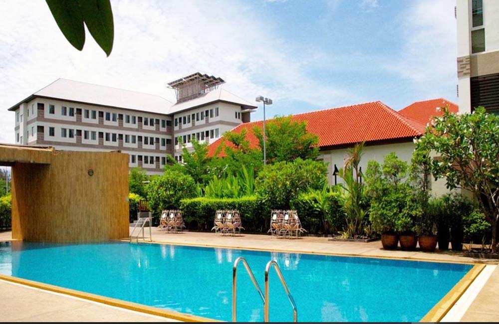 J Park Hotel โรงแรมเจปาร์ค